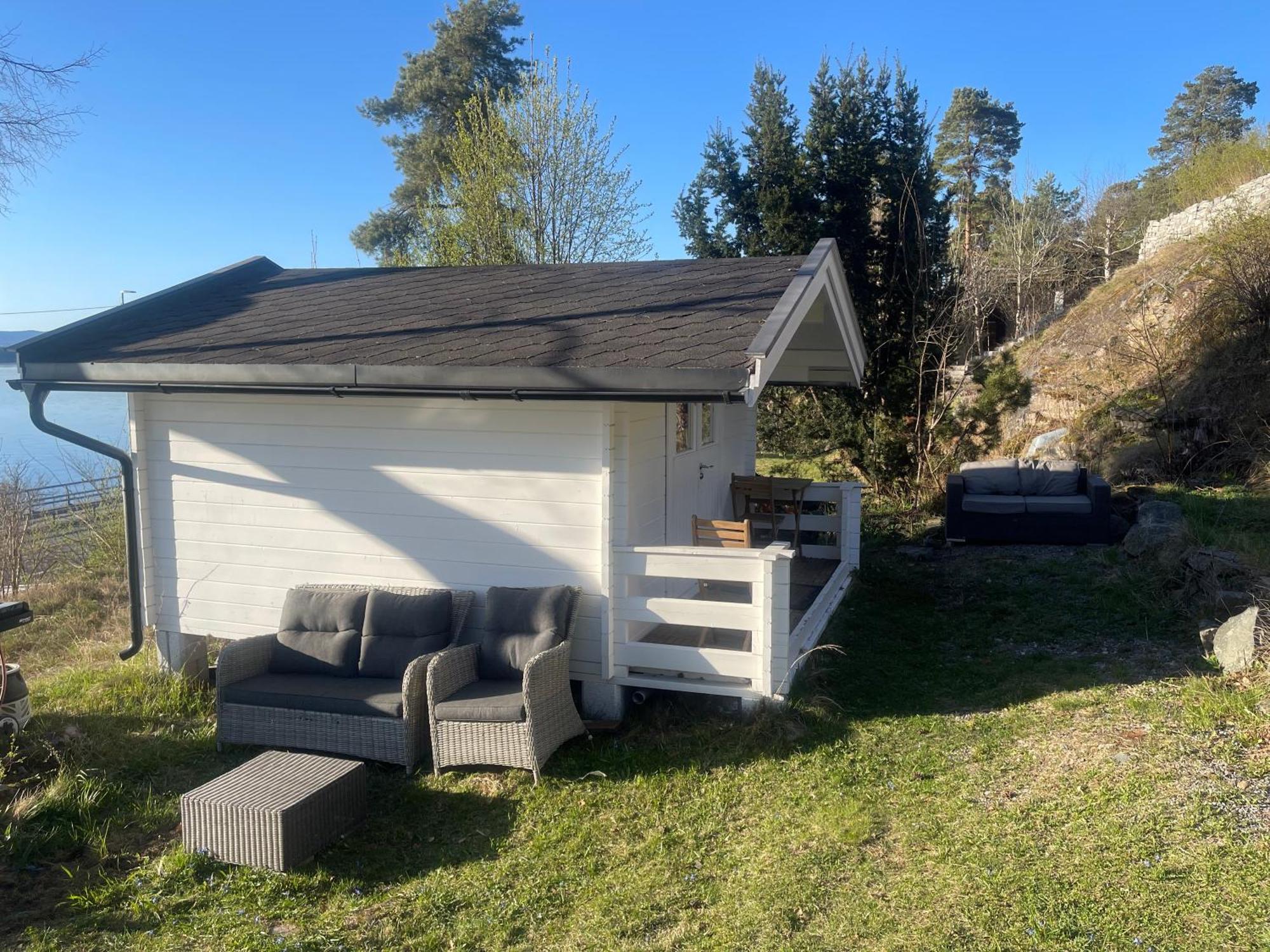 Nice Apartment With1 Bedroom Separate Living Room With A Sofa Bed And A Tiny Kitchen A Bathroom Located In Nordstrand Near By The Sea For 3 Guests With A Garden And Grill 5 Extra Guests With Extra Cost In The Cabin With Sea View Just Outside The Apar Oslo Esterno foto