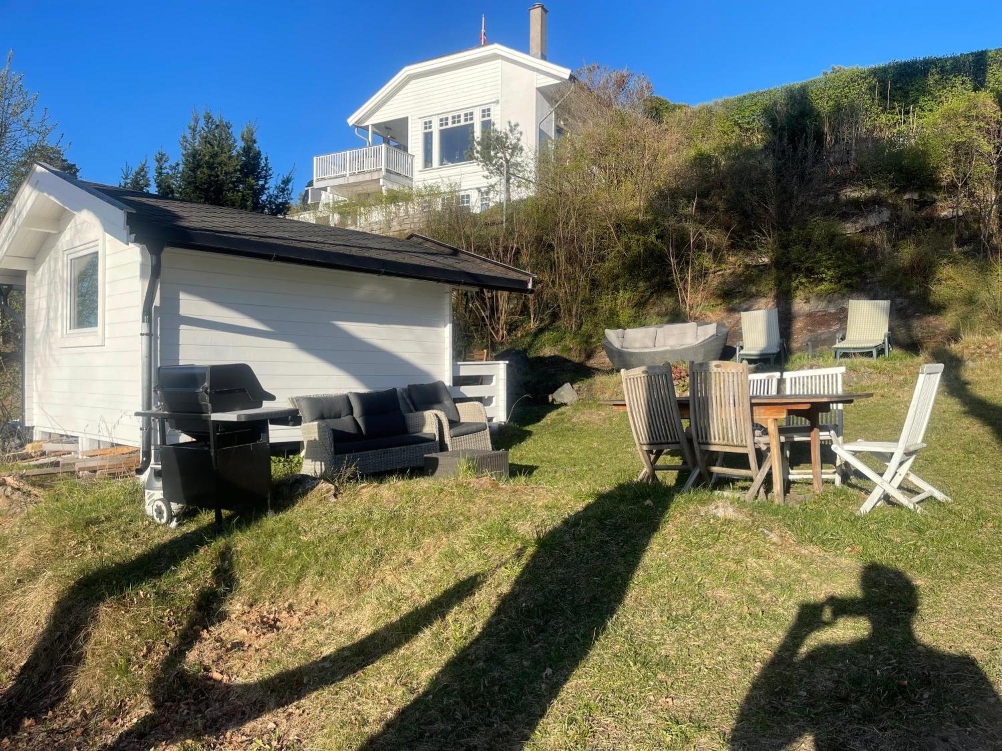 Nice Apartment With1 Bedroom Separate Living Room With A Sofa Bed And A Tiny Kitchen A Bathroom Located In Nordstrand Near By The Sea For 3 Guests With A Garden And Grill 5 Extra Guests With Extra Cost In The Cabin With Sea View Just Outside The Apar Oslo Esterno foto